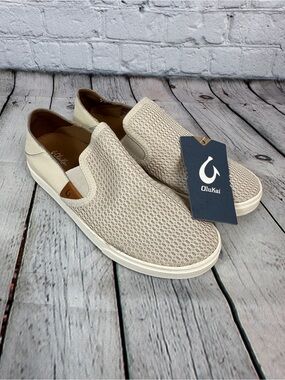 Olukai pehua slip on shoes size women’s 6.5